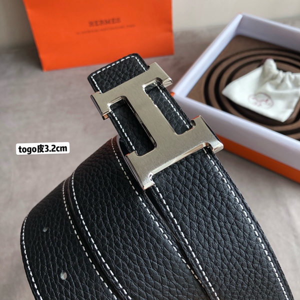 エルメスベルト背面デザイン